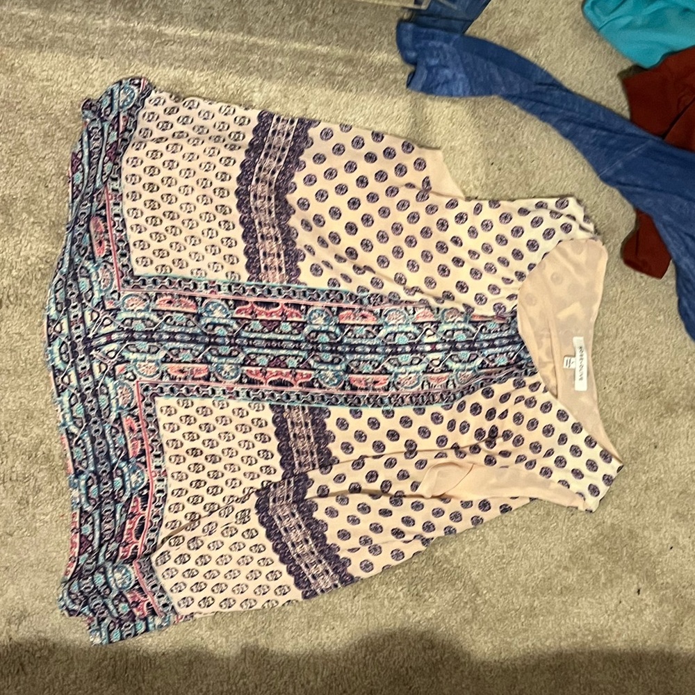 blouse - Picture 2 of 2